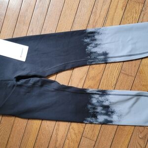Brand New Lululemon Wunder Tight HR 25" Black and Gray Ombre Leggings